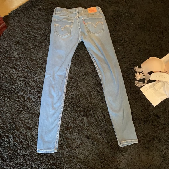 Like new levi jeans - Picture 2 of 4